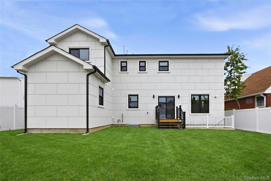 House in Salisbury, New York, United States 4 - 18390553