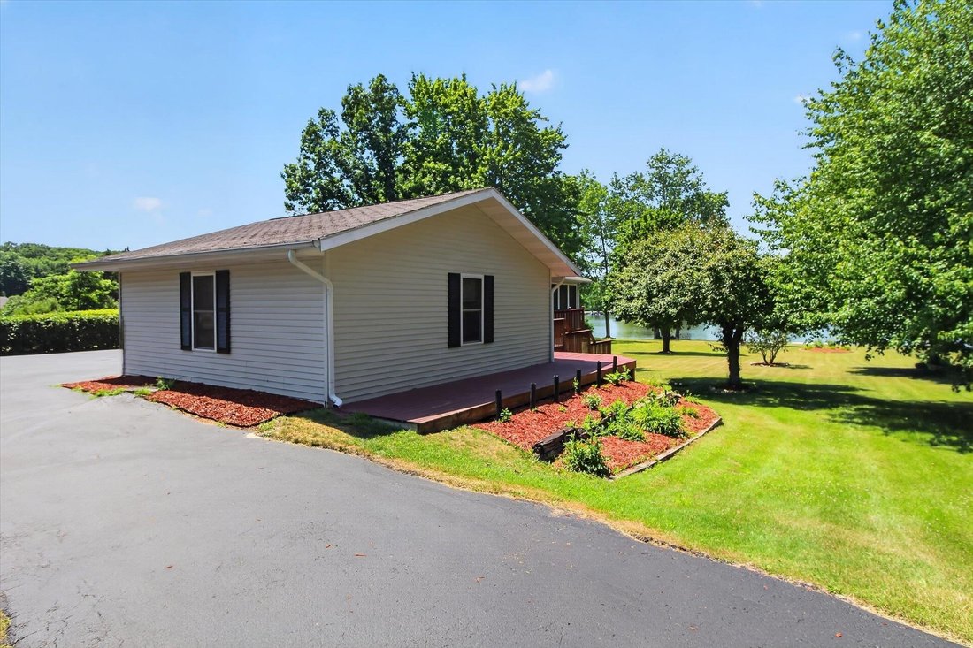 House in Weidman, Michigan, United States 2 - 18391292