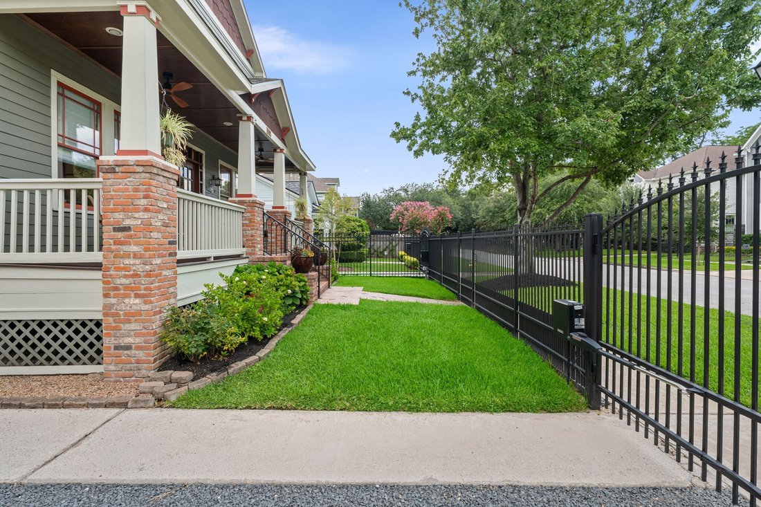 House in Houston, Texas, United States 3 - 18393403