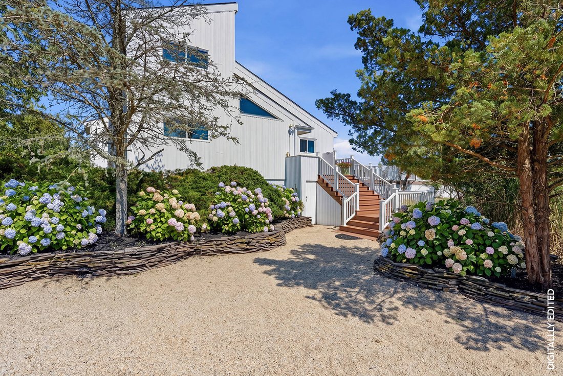 House in Quogue, New York, United States 1 - 18285228