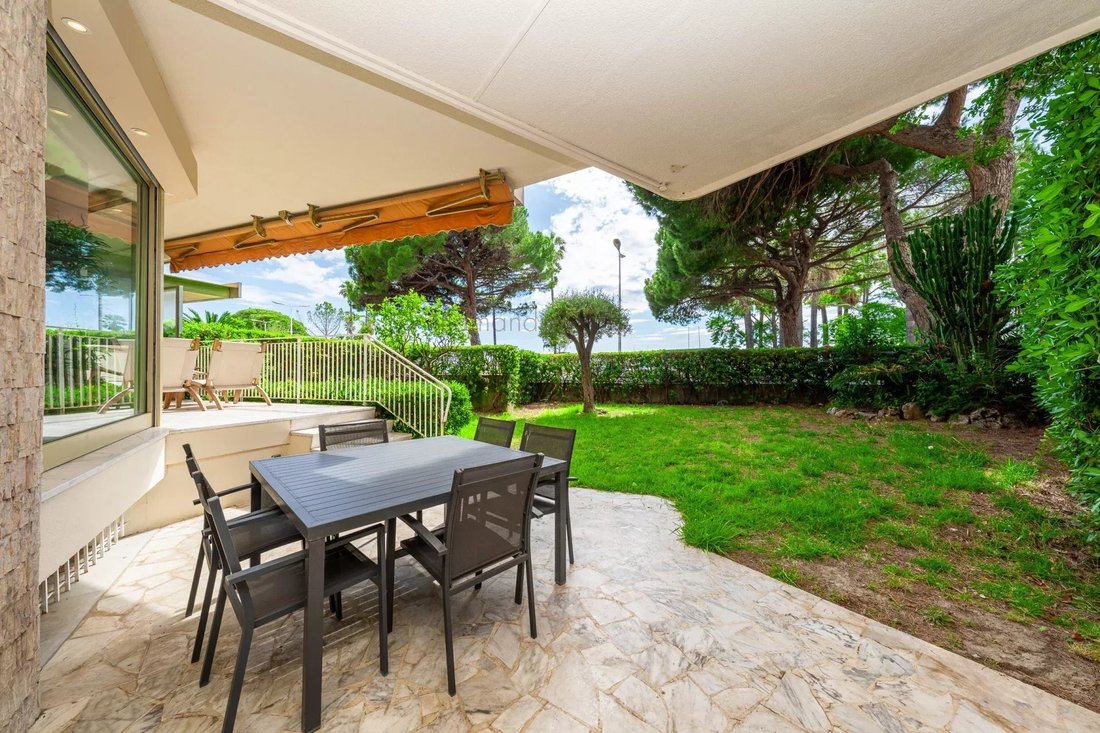 Apartment in Cannes, Provence-Alpes-Côte d'Azur, France 1 - 17802271