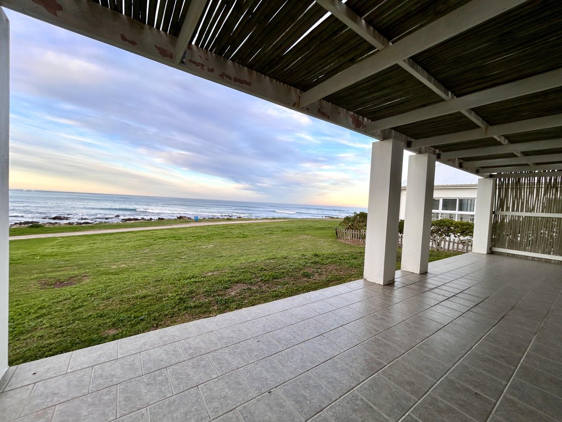 House in L'Agulhas, Western Cape, South Africa 4 - 18393575