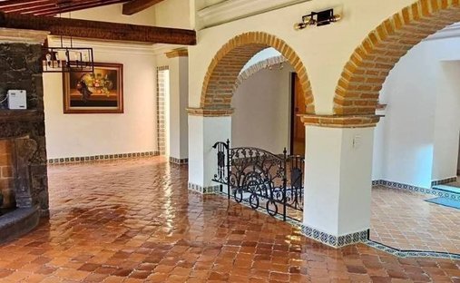 House in Presita Guadalupe, Guanajuato, Mexico 1