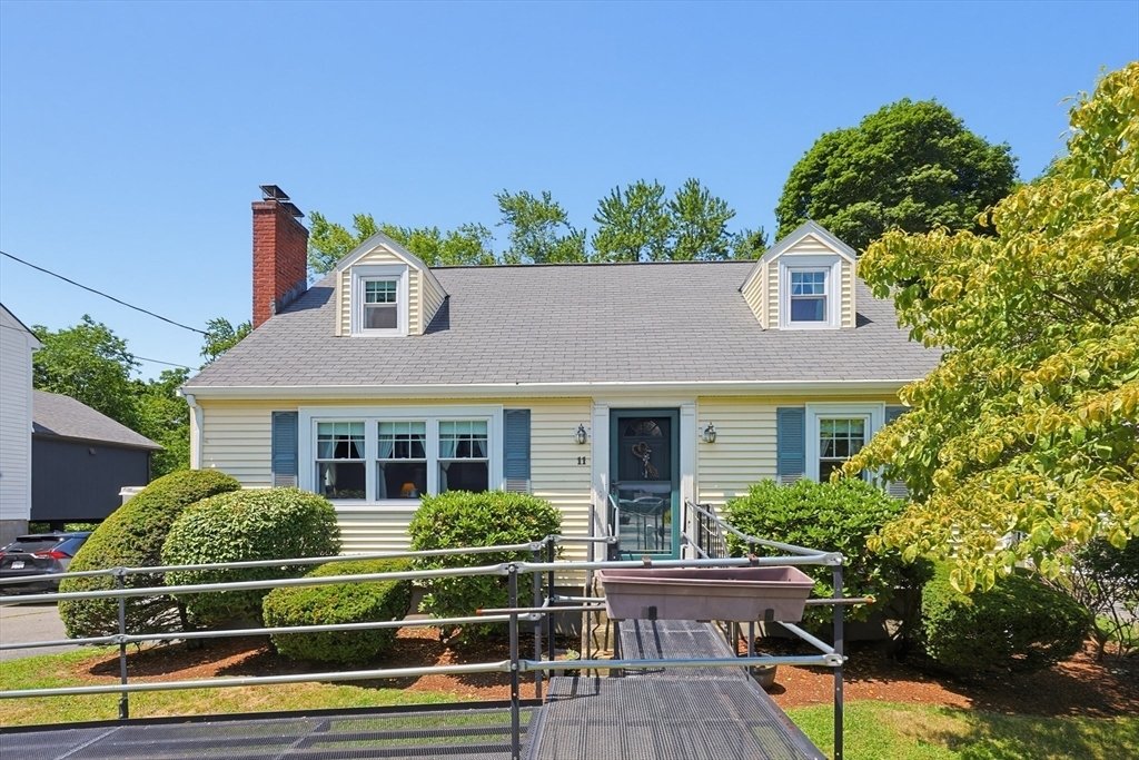 House in Waltham, Massachusetts, United States 2 - 18396643