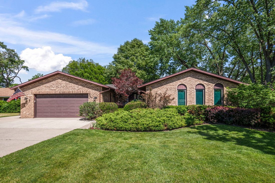 House in Palatine, Illinois, United States 1 - 18394837