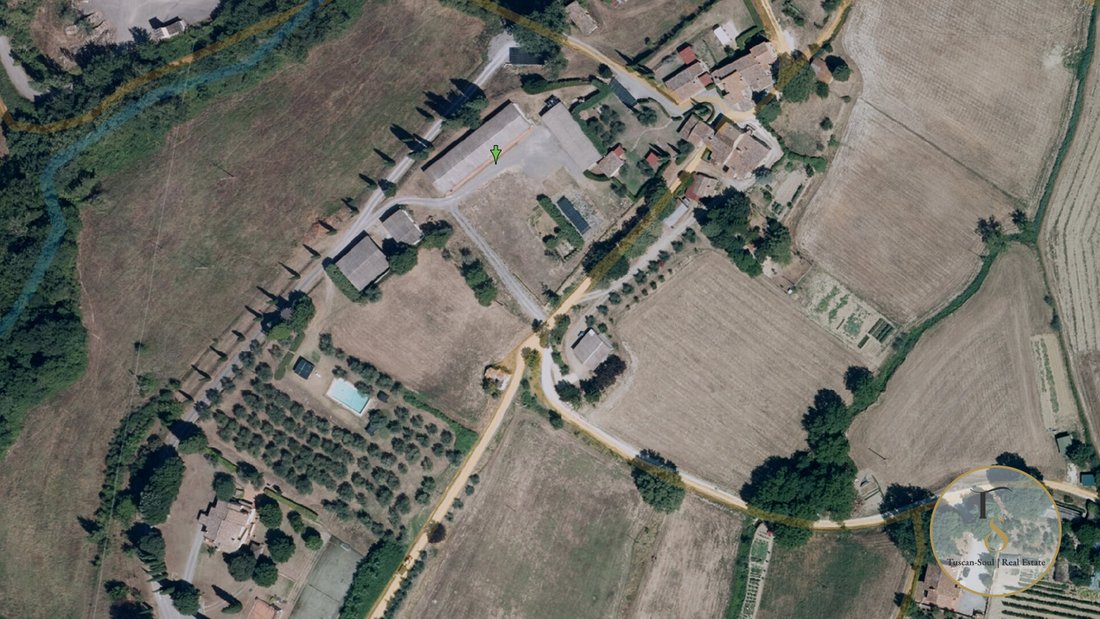 Land in Siena, Tuscany, Italy 3 - 18397010