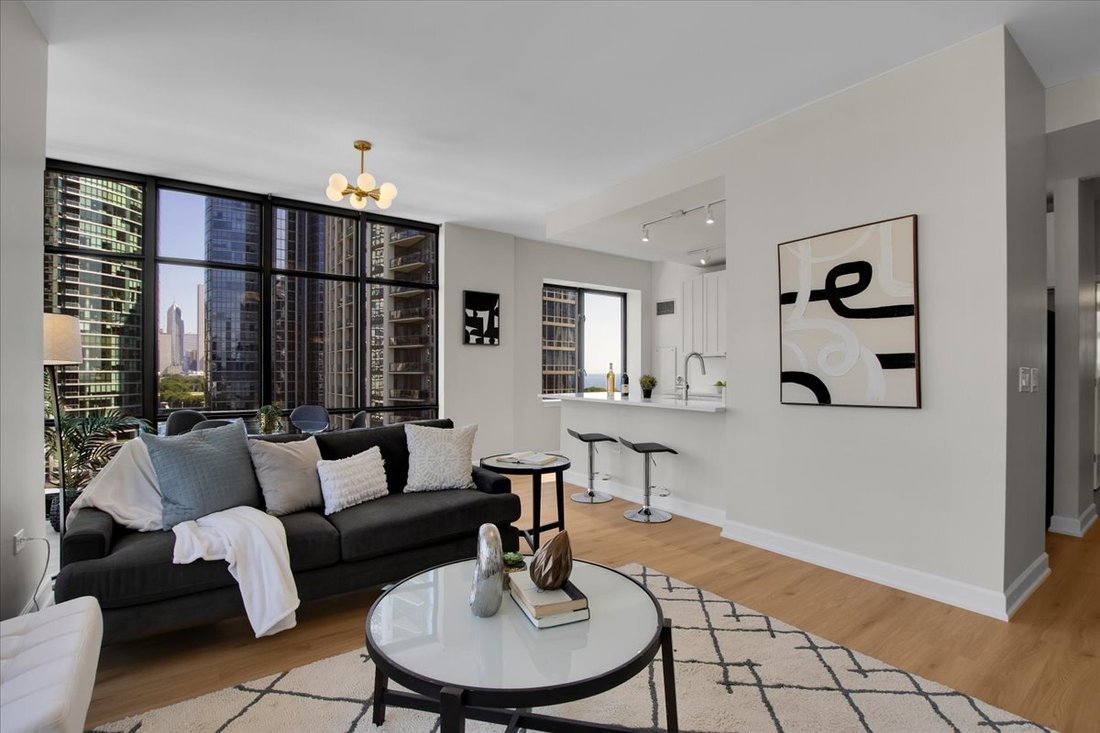 Condo in Chicago, Illinois, United States 2 - 18394619