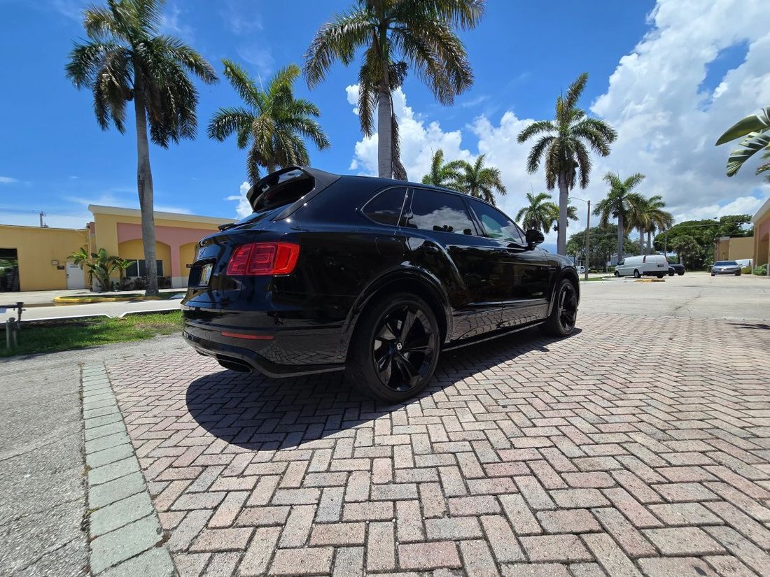 Sedan in Boca Raton, FL, United States 4 - 18397170