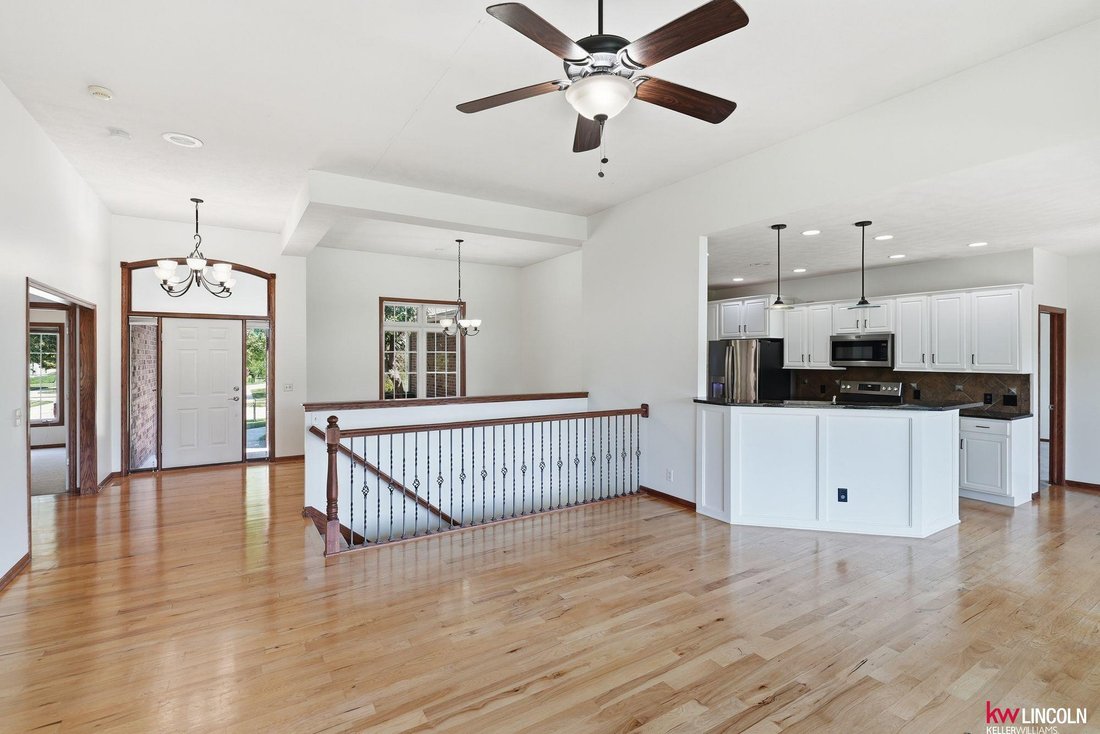 House in Lincoln, Nebraska, United States 4 - 18395535