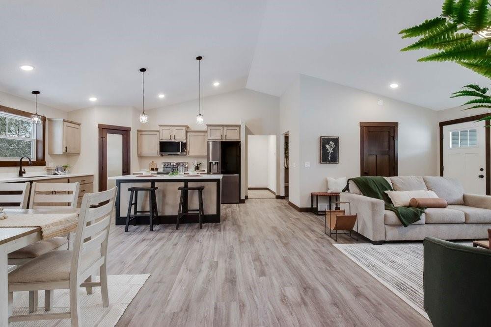 House in Eau Claire, Wisconsin, United States 3 - 18394270