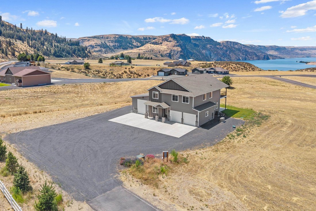 House in Wilbur, Washington, United States 2 - 18395164