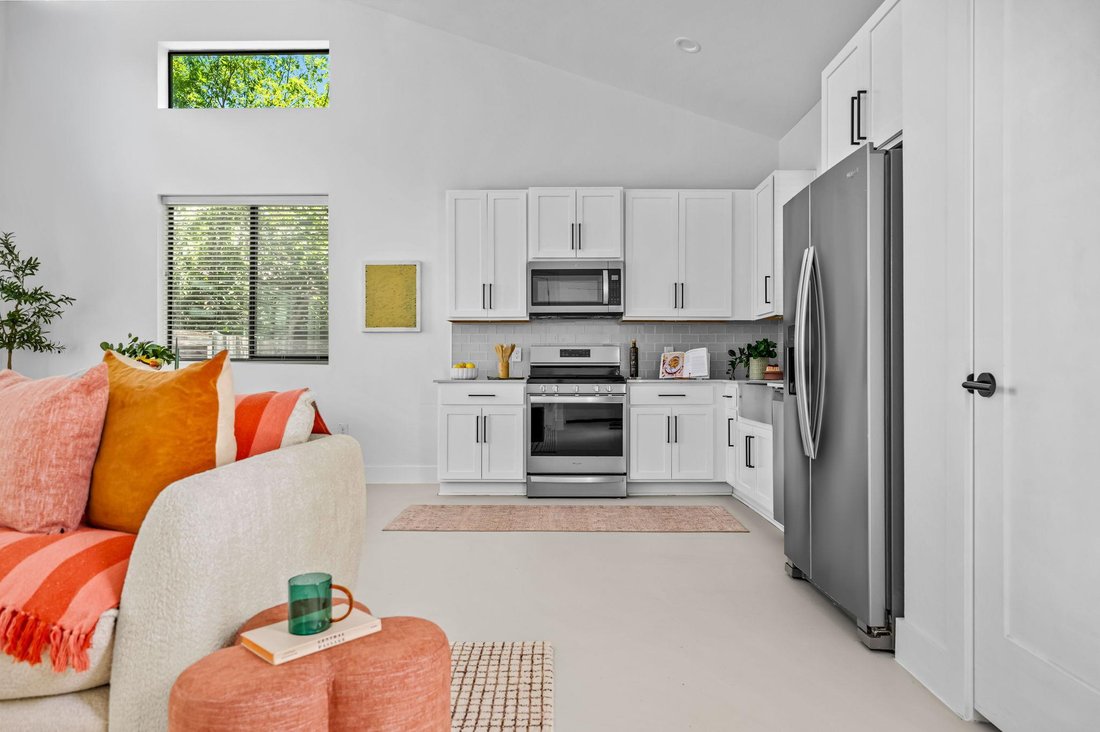 Condo in Austin, Texas, United States 5 - 18394430