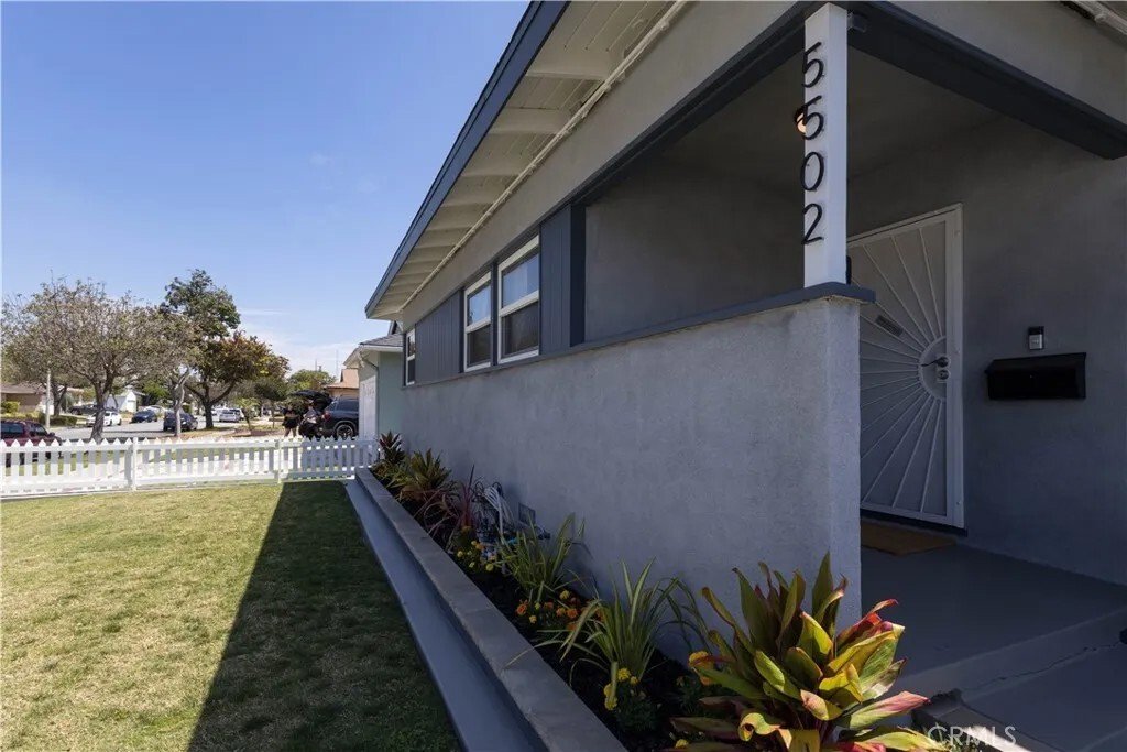House in Lakewood, California, United States 3 - 18392351