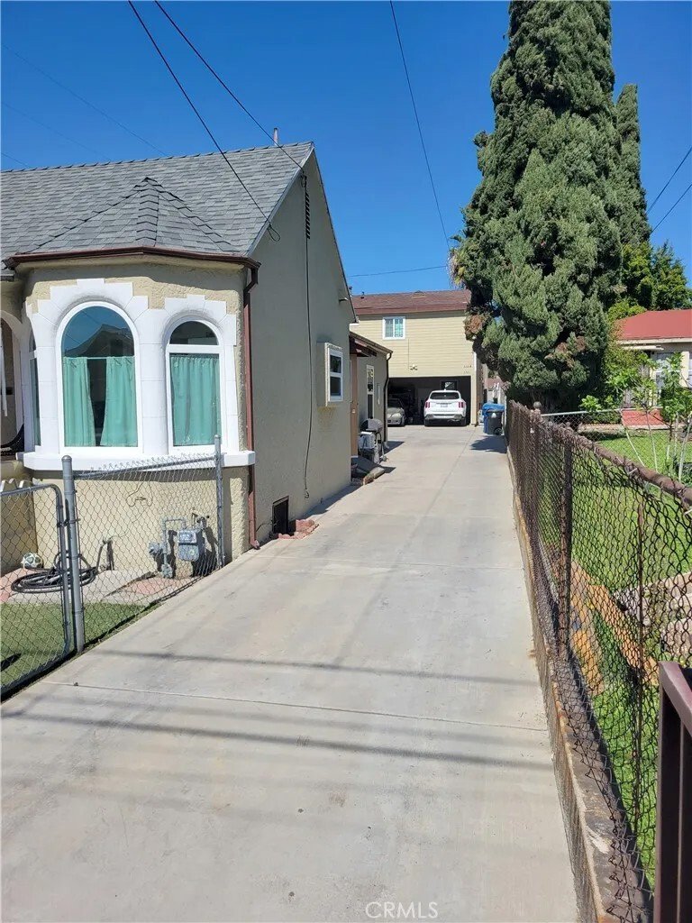 Condo in Los Angeles, California, United States 3 - 18396025