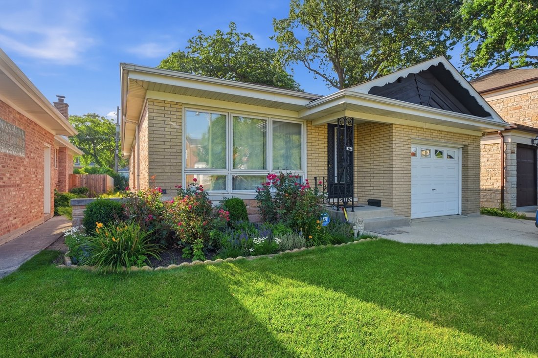 House in Chicago, Illinois, United States 1 - 18391620