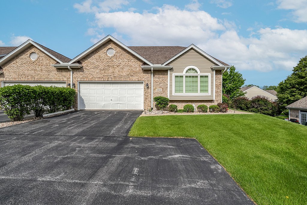 Townhouse in Orland Park, Illinois, United States 2 - 18394706