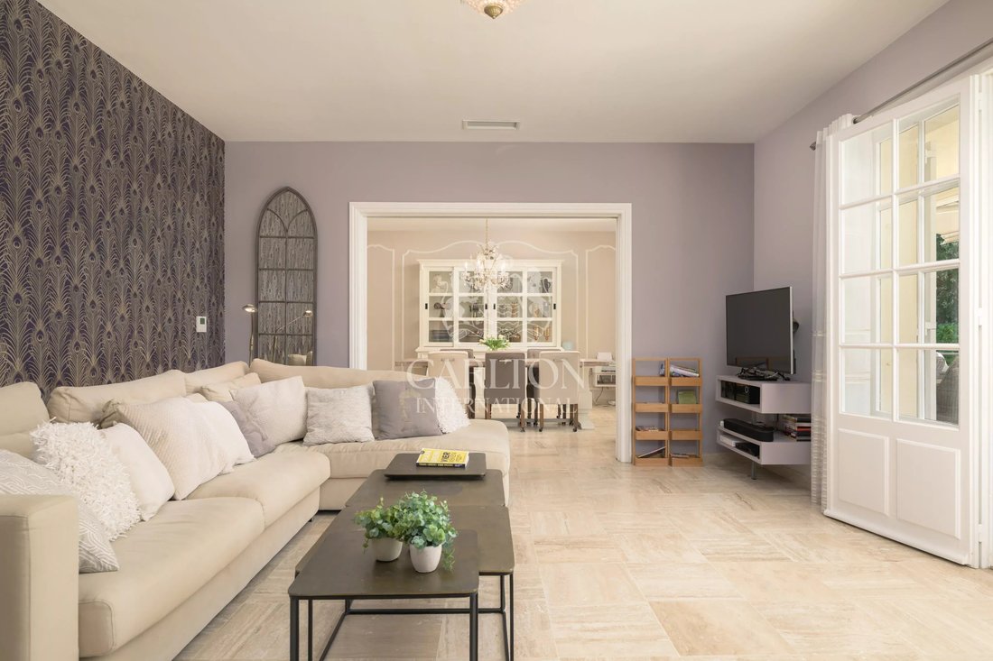 Villa in Cabris, Provence-Alpes-Côte d'Azur, France 2 - 18393352