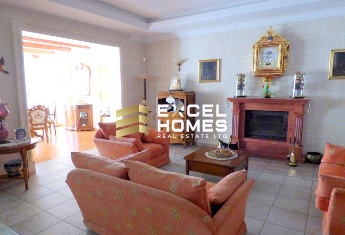 Villa in Luqa, Malta 1 - 15840657