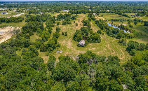 Land in Celeste, Texas, United States 1