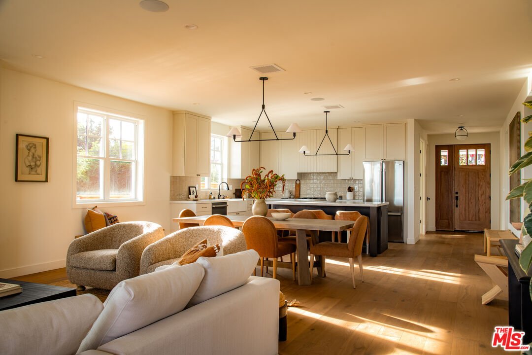 House in Altadena, California, United States 4 - 18395772