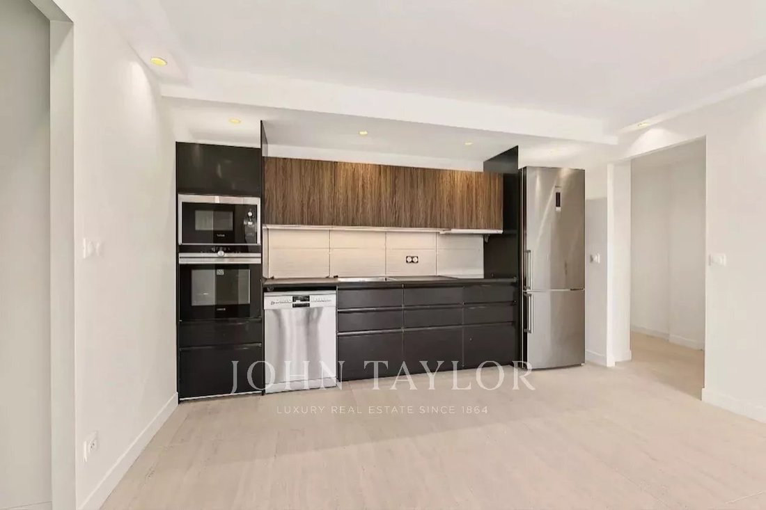 Apartment in Muette Sud, Paris 16e Arrondissement, Paris 5 - 17039688