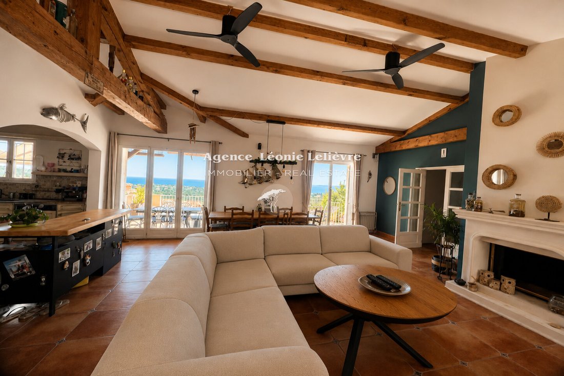 Villa in Les Issambres, Roquebrune-sur-Argens, France 5 - 17896511
