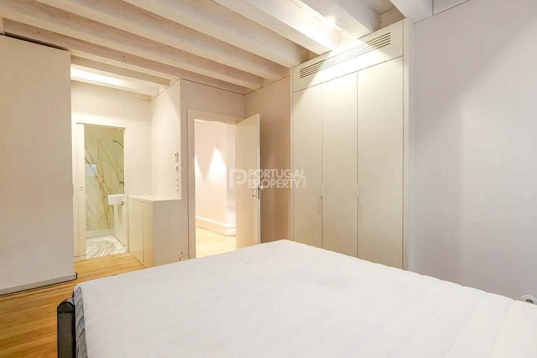 Apartment in Cedofeita, Santo Ildefonso, Se, Miragaia, Sao Nicolau e Vitoria, Porto District, Portugal 4 - 18394169