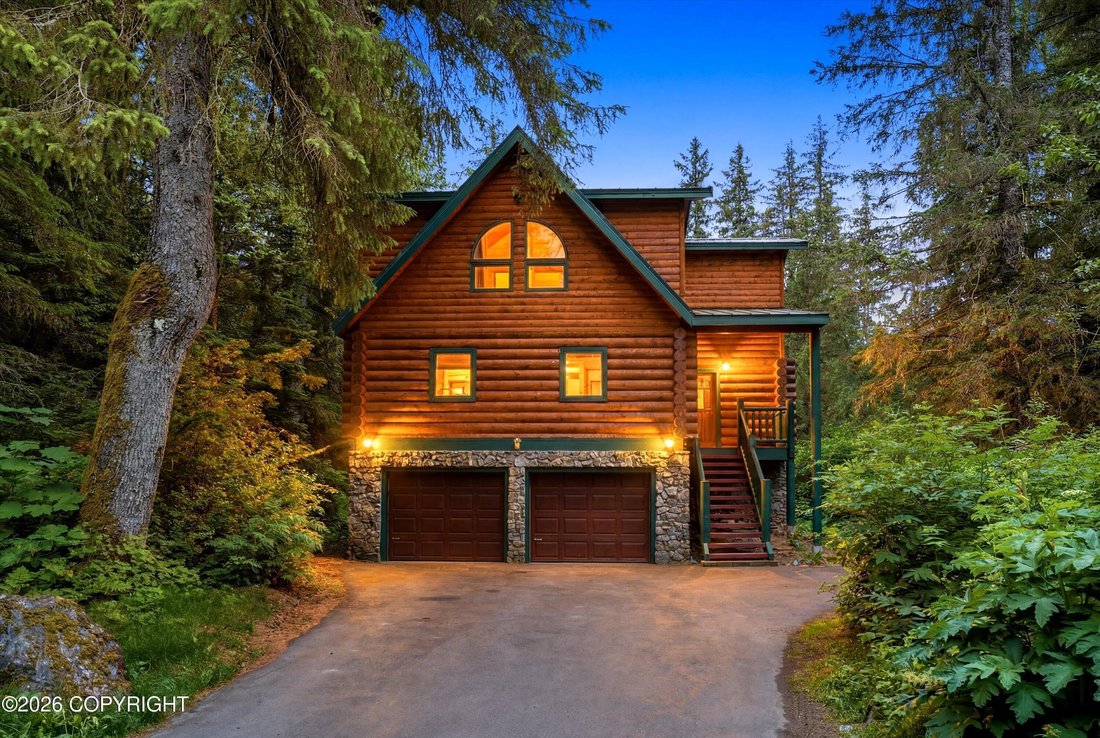 House in Anchorage, Alaska, United States 1 - 18365386