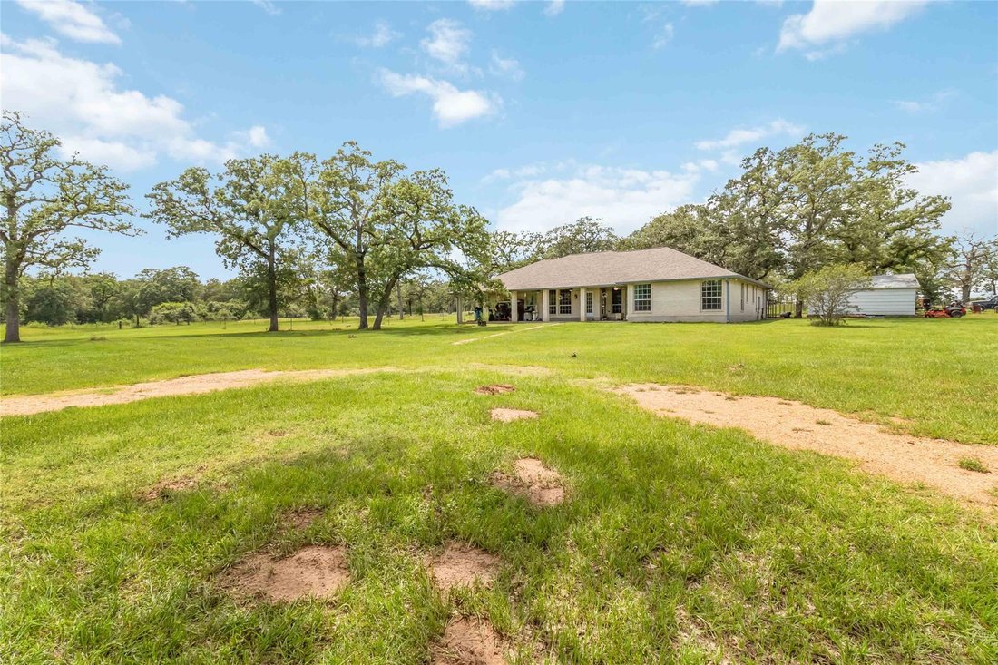 House in Rosanky, Texas, United States 2 - 18394347