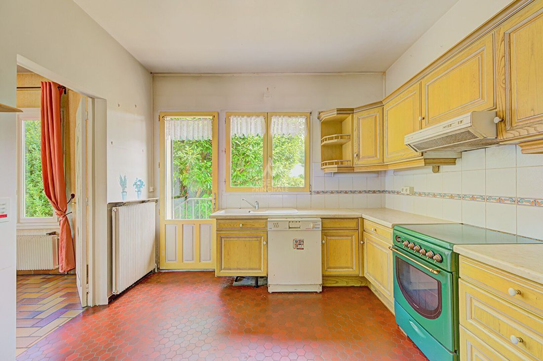 House in Sud, Chambourcy, France 4 - 18391950