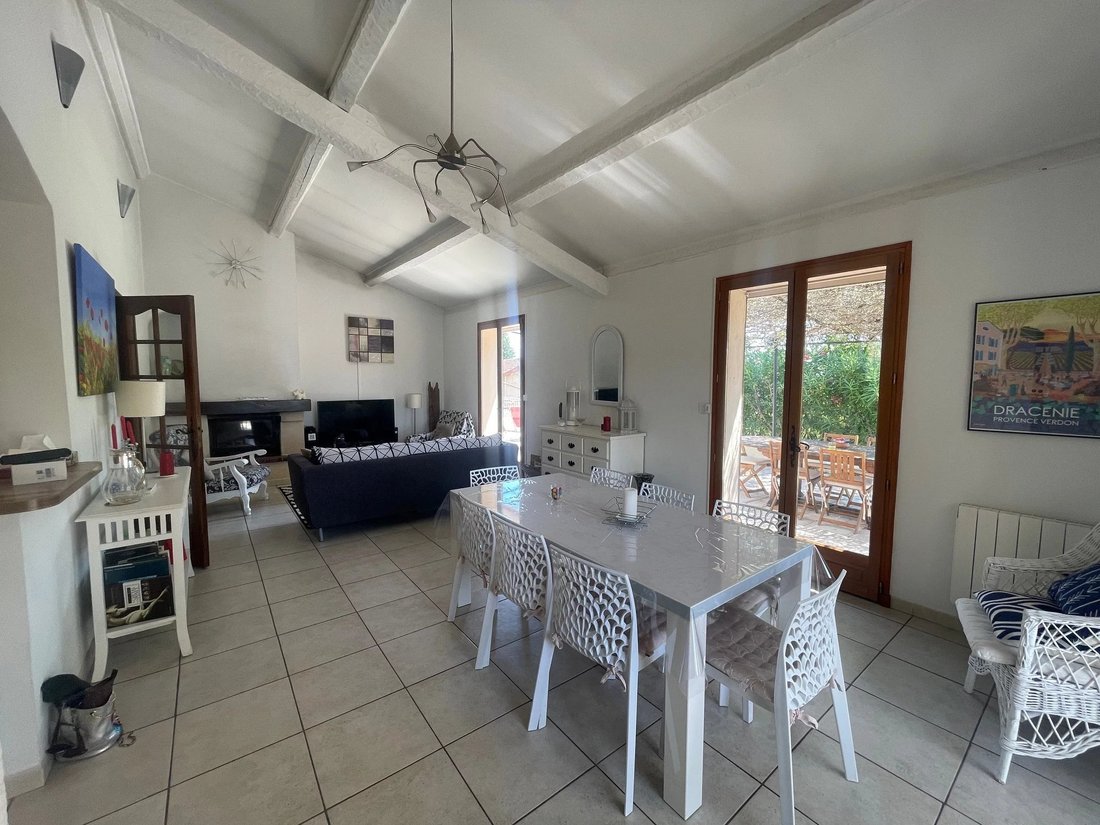 Villa in Vaugines-Les Faisses-Peyrard, Draguignan, France 3 - 18393291