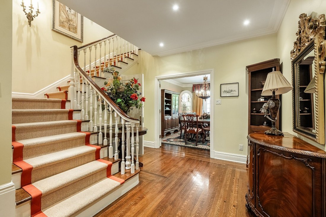 House in Westmount, Quebec, Canada 4 - 18396678