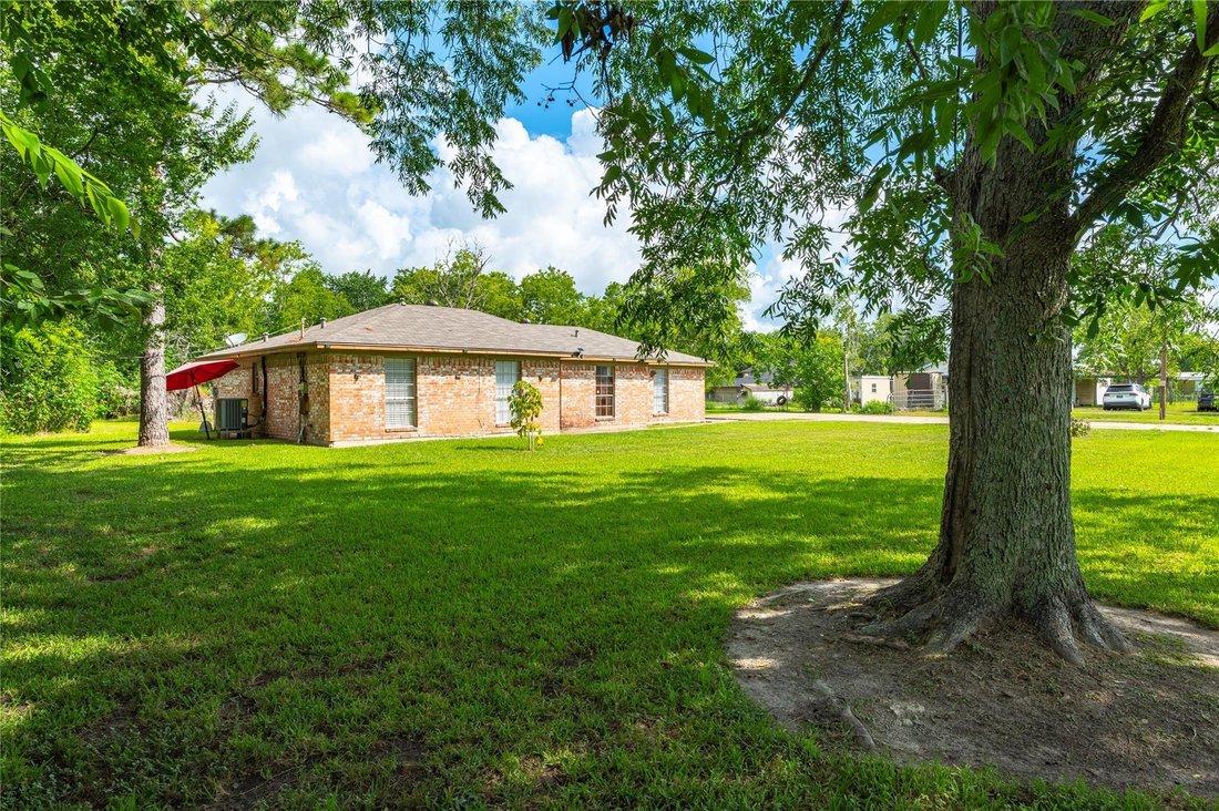 House in Alvin, Texas, United States 4 - 18396214