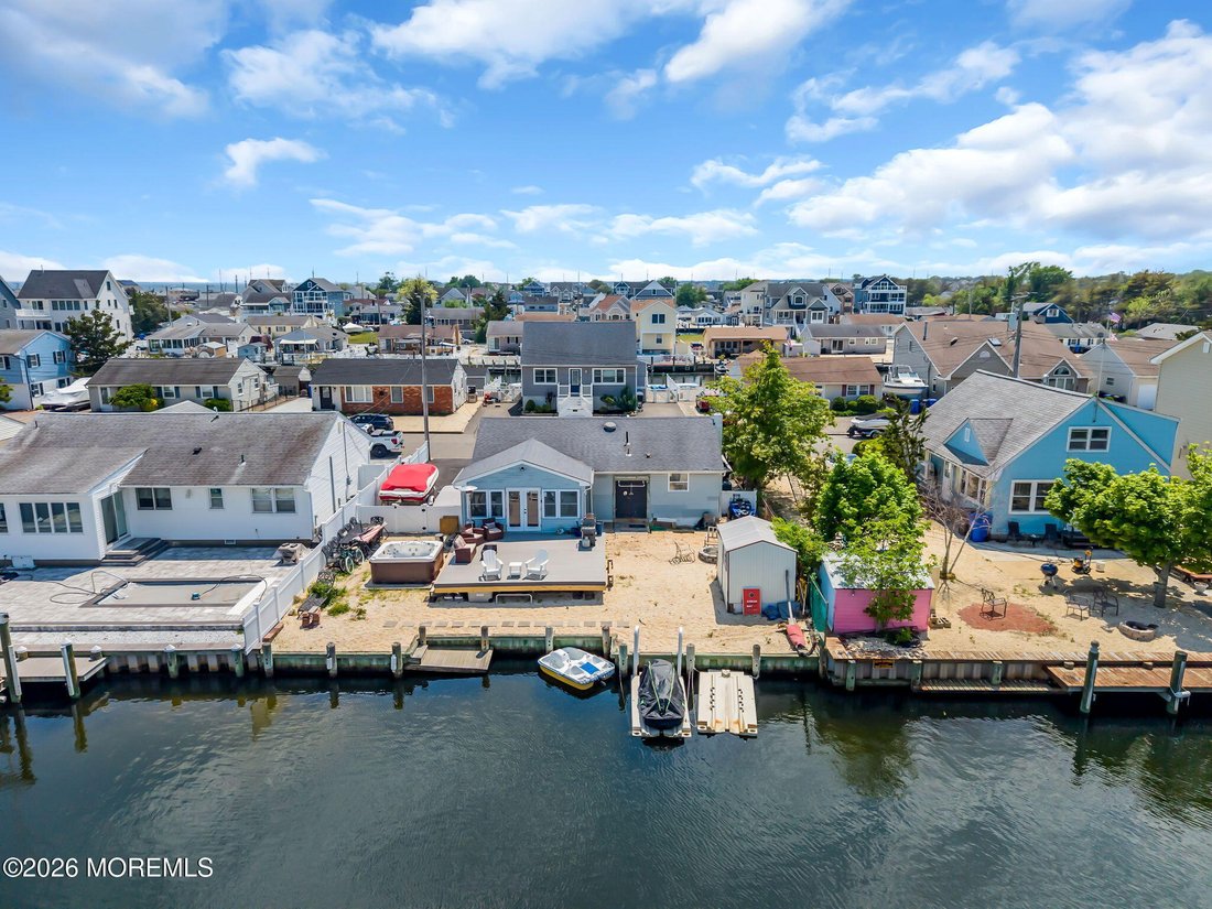 House in Toms River, New Jersey, United States 1 - 18390813