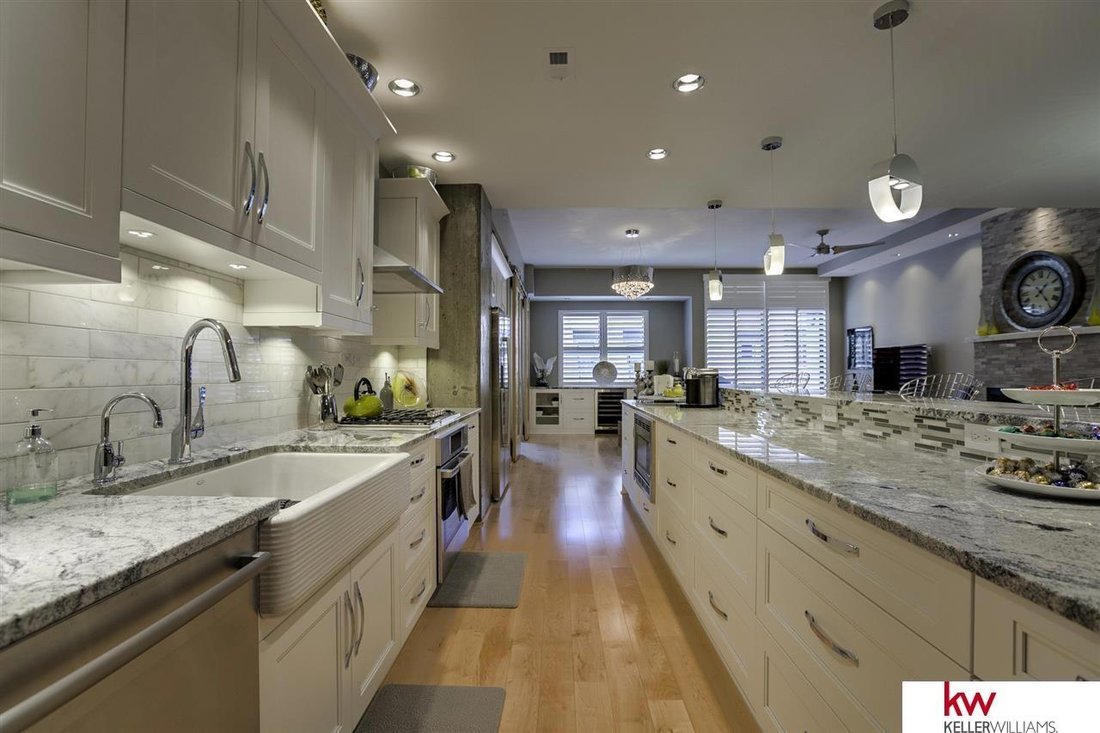 Condo in Omaha, Nebraska, United States 2 - 18395601