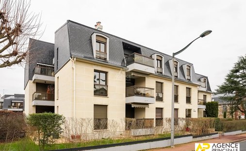 Apartment in Napoleon, Maisons-Laffitte, France 1