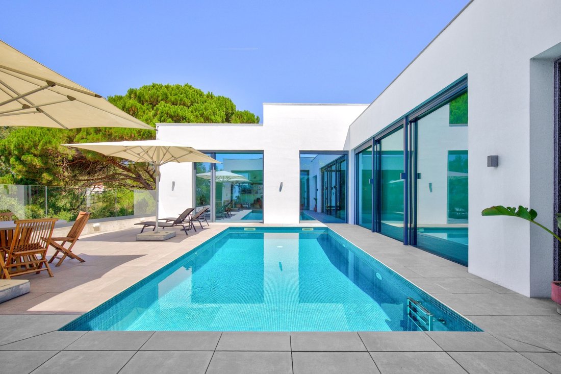 Villa in Alcabideche, Lisbon, Portugal 1 - 18396996