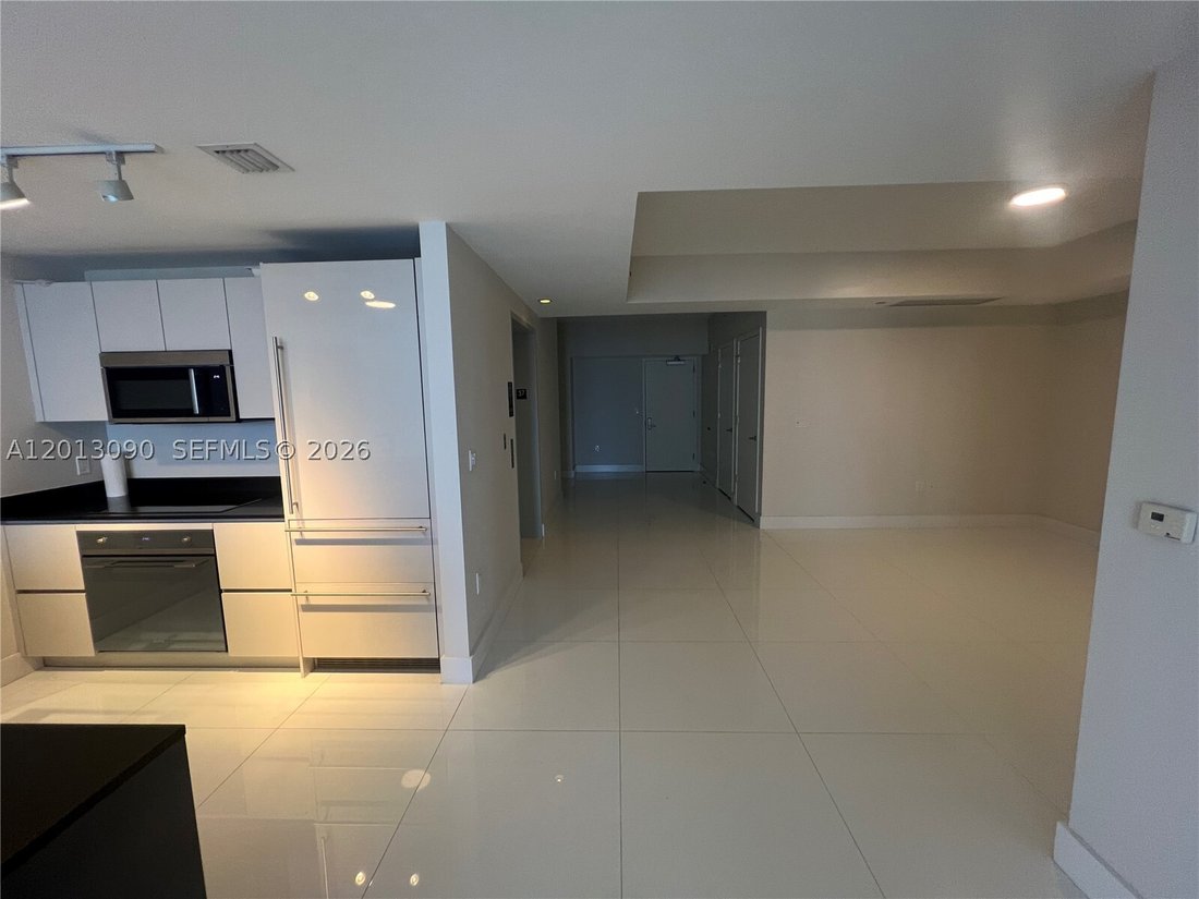 Condo in Miami, Florida, United States 3 - 17898602