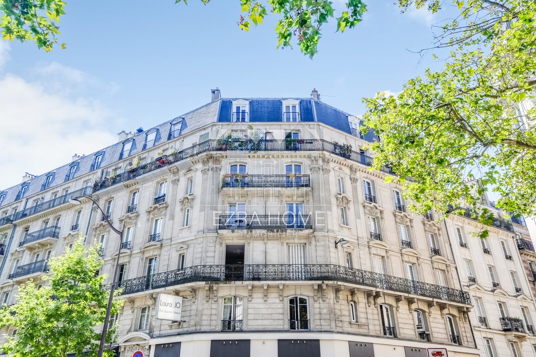Apartment in Léon-Blum Folie-Regnault, Paris 11e Arrondissement, Paris 1 - 18396717