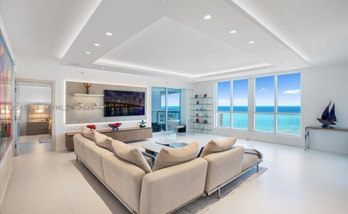Condo in Miami Beach, Florida, United States 1