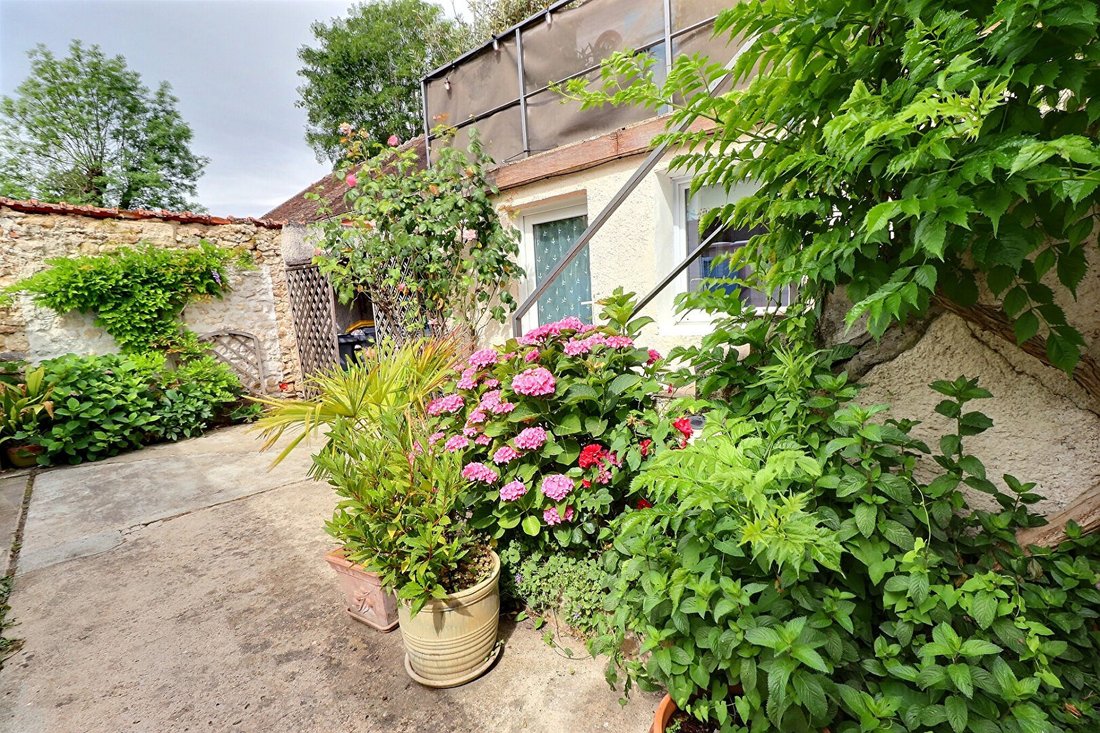 House in Marly-le-Roi, Ile-de-France, France 3 - 18105040