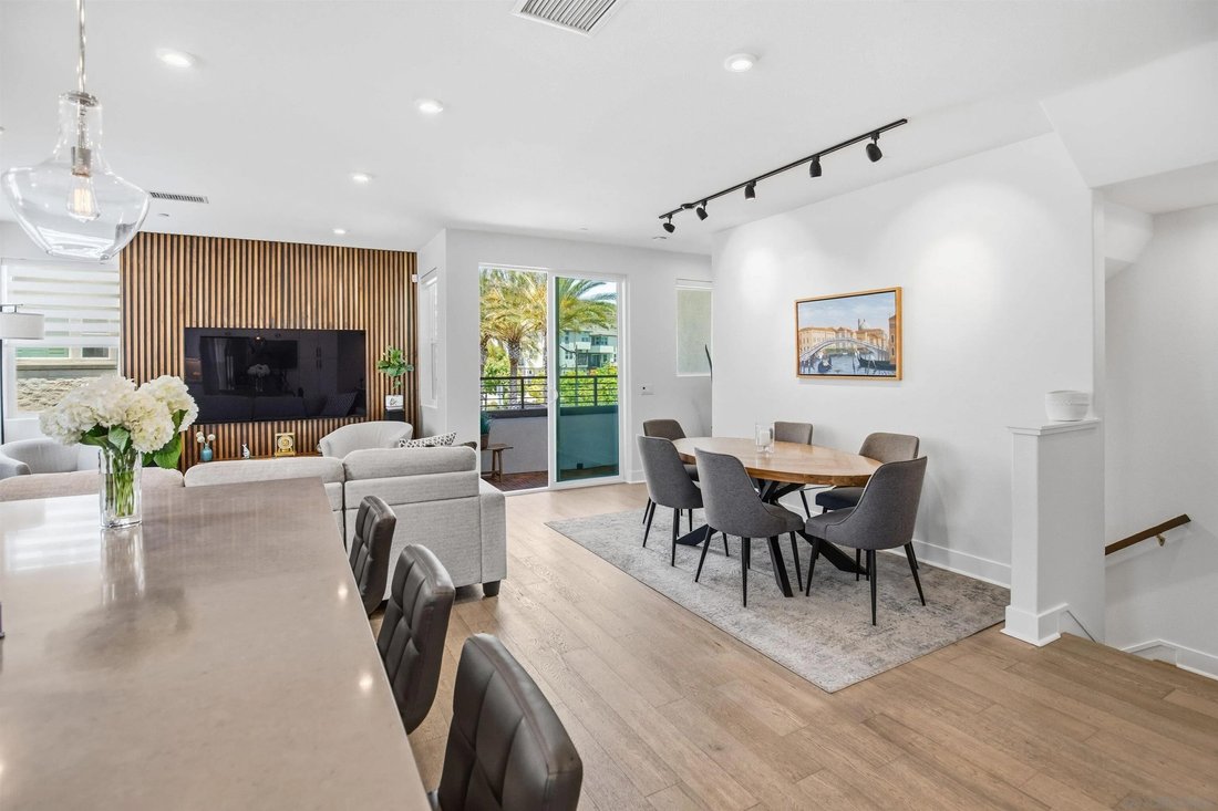 Townhouse in San Diego, California, United States 3 - 18396224