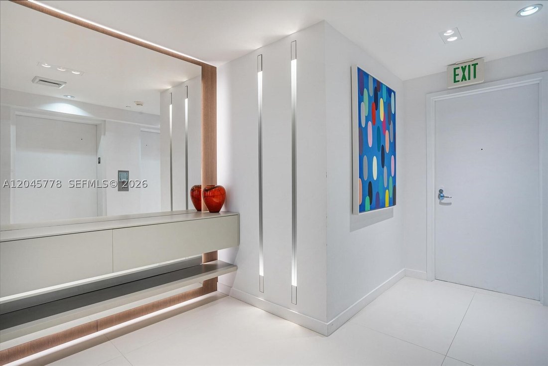 Condo in Miami Beach, Florida, United States 5 - 18391299