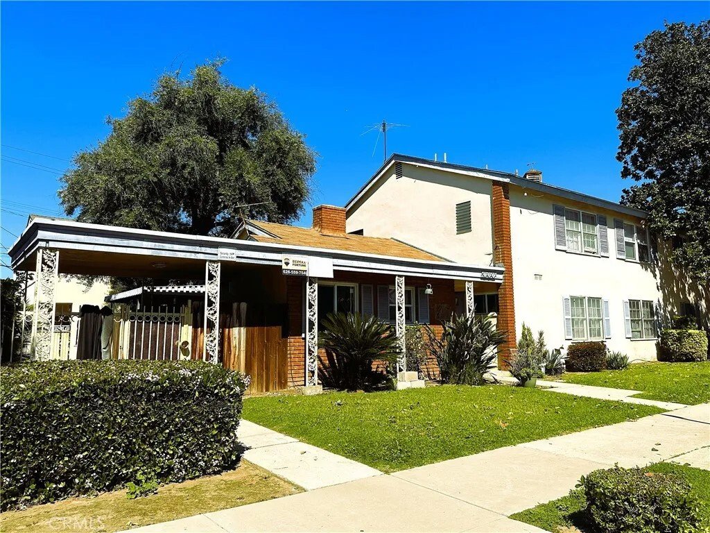 West Covina, California, United States 1 - 17521254