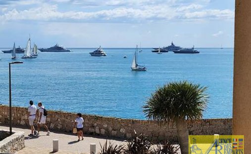 Apartment in Les Cougoulins-Rastines, Antibes, France 1