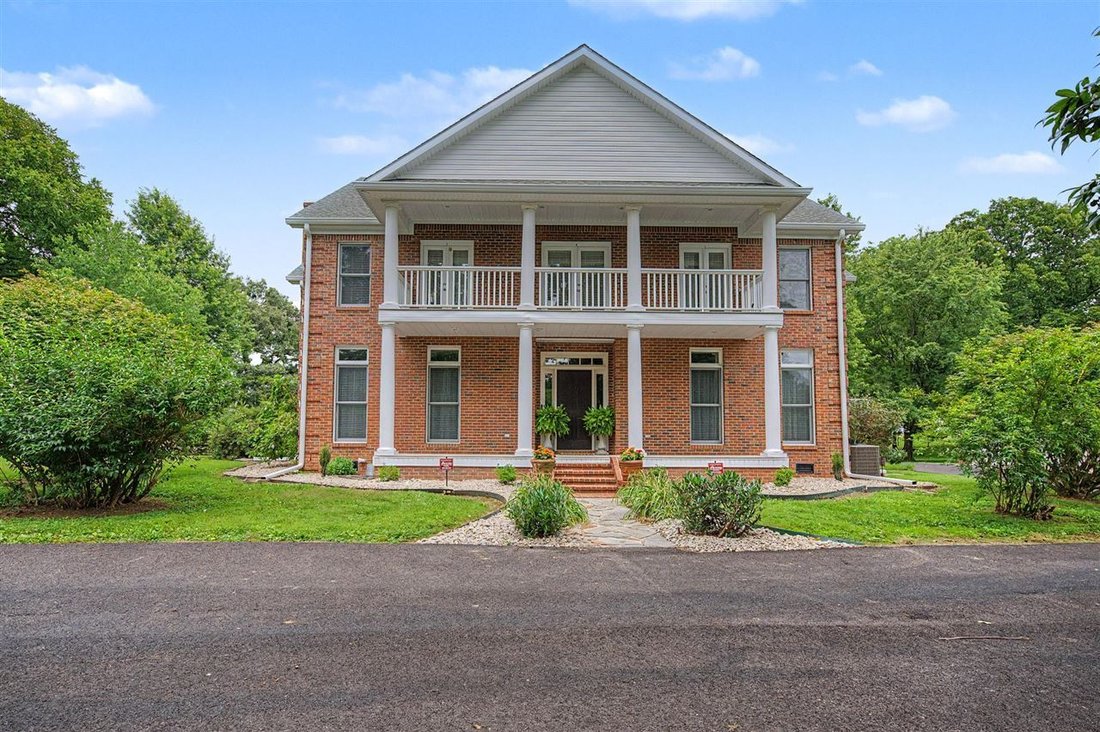 House in Smiths Grove, Kentucky, United States 1 - 18395809