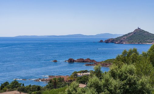 Casa a Le Dramont-Agay-Anthéor-Le Trayas, Saint-Raphaël, Francia 1