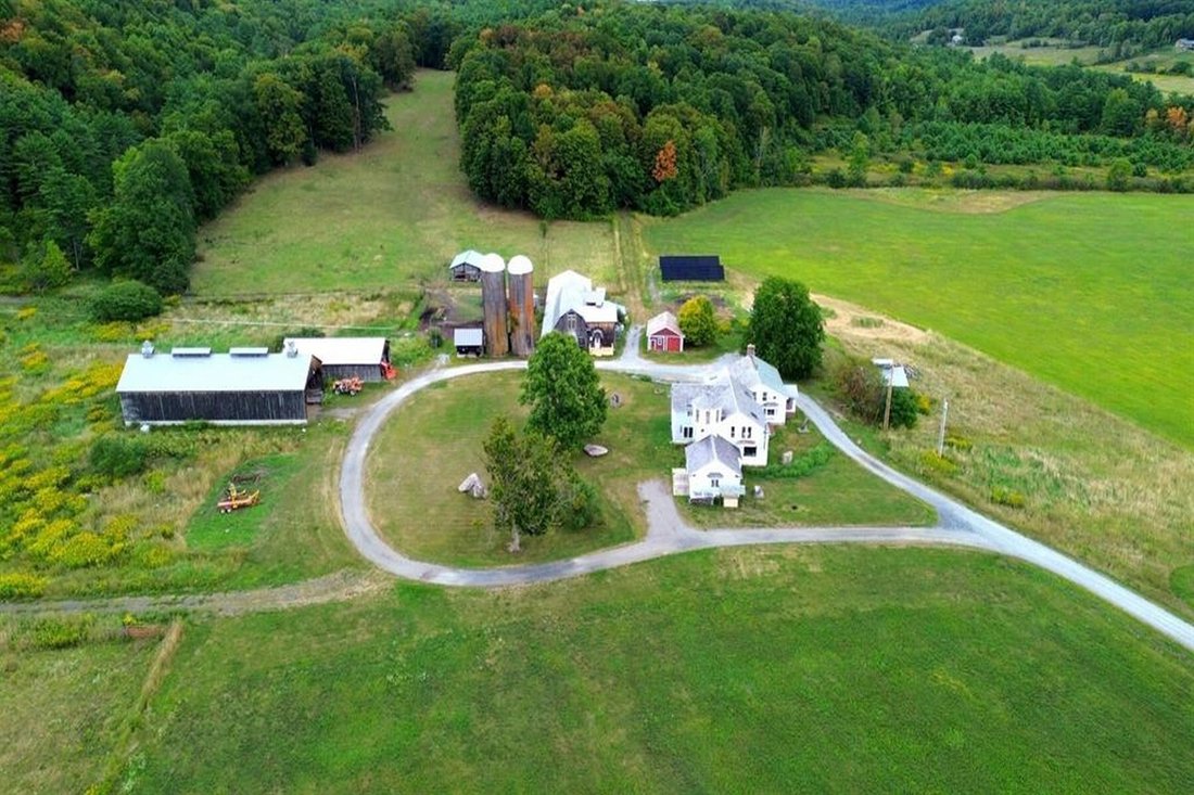 House in Fair Haven, Vermont, United States 5 - 18390200