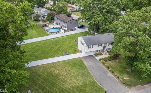 House in East Hanover, New Jersey, United States 1