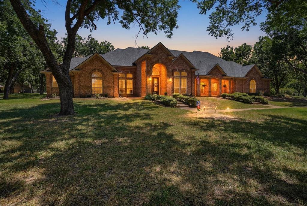 House in Granbury, Texas, United States 2 - 18396388